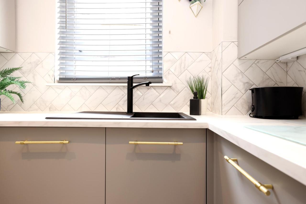 Joivy Modern 1 Bed Flat In West End, Close To Princes Gardens EDI Exterior foto